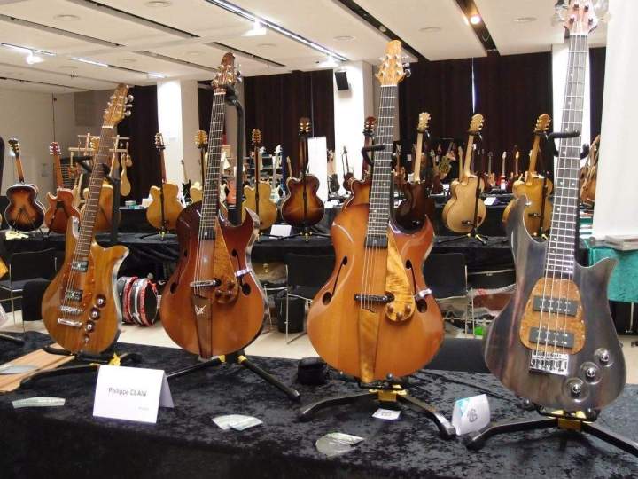Fabricant de guitares et de contrebasses, Saint-André