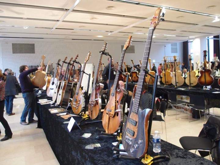 Location de guitares, Saint-Pierre